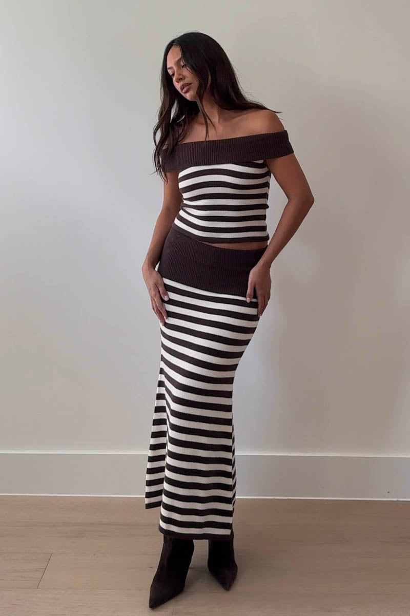 highlands knit skirt set