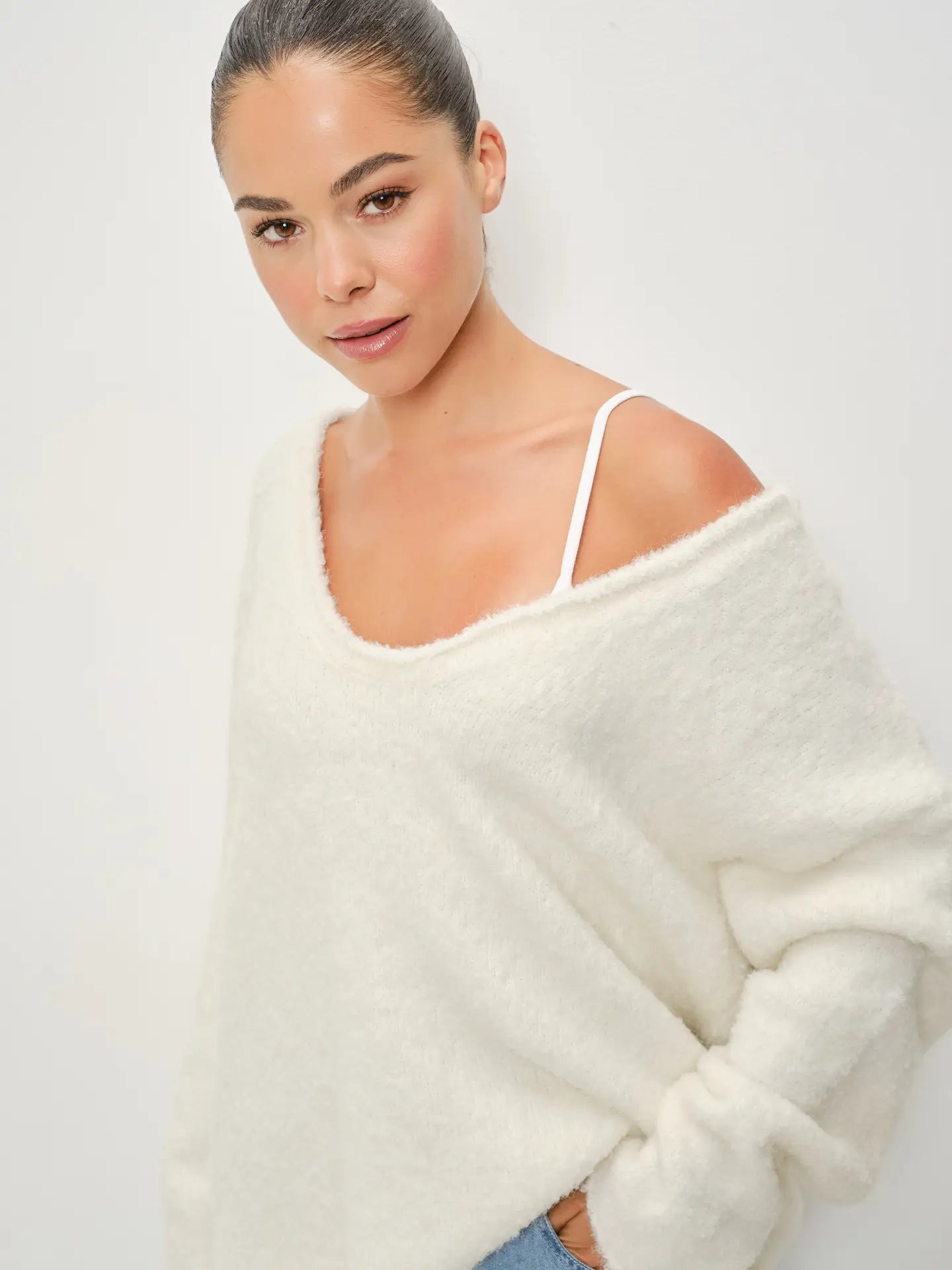 danielle vneck sweater