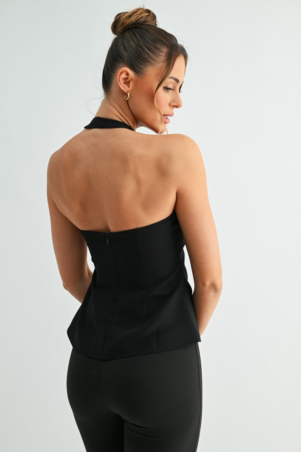 sculpted plunge halter top