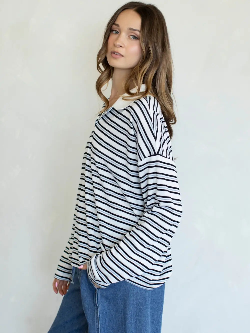 contrast collar long sleeve